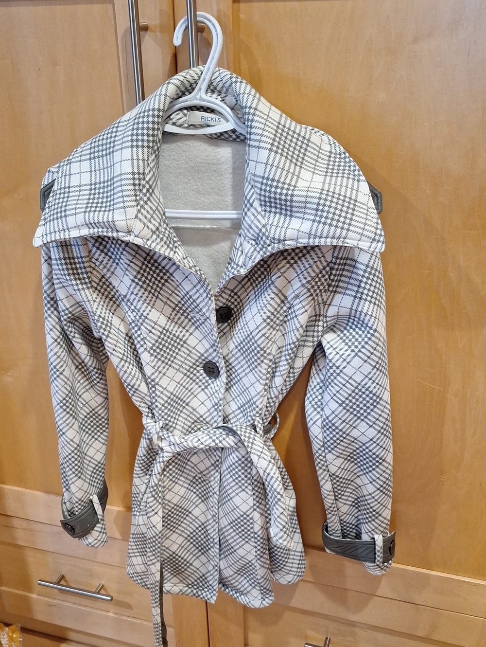 Ricki's White & Gray Plaid Tie-Waist Trench Coat
